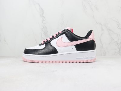 Tênis Nike Air Force 1 Preto e Rosa